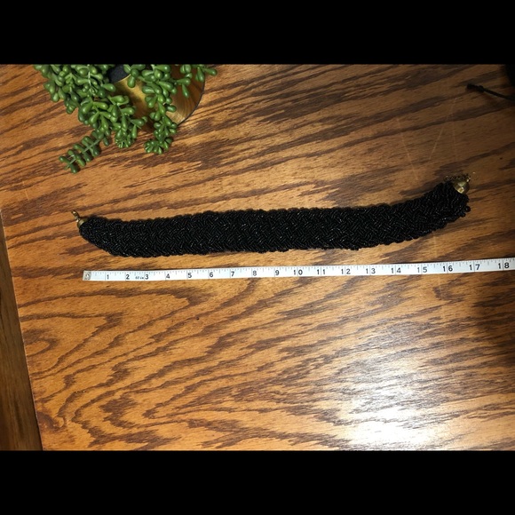 Beautiful black beaded necklace - Picture 5 of 5